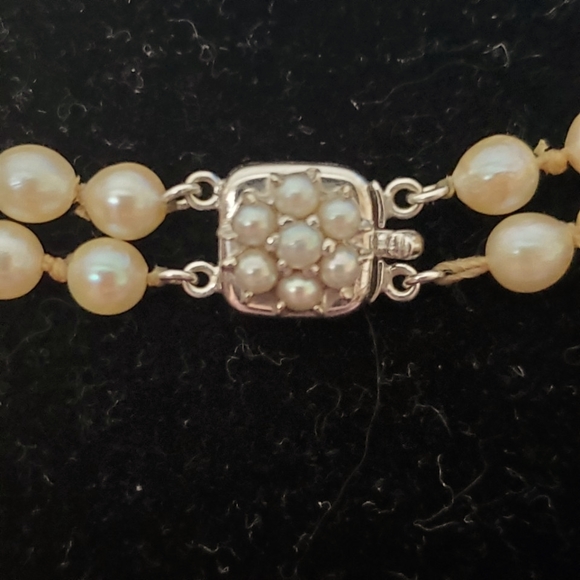 Pearl Necklace w/ Wht Gold Clasp 16" 1960s Vintage - Picture 3 of 10